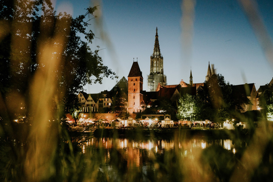 Das Internationale Donaufest in Ulm ist ein Schaufenster der internationalen Donaupartnerschaft und der kulturellen Begegnung.

