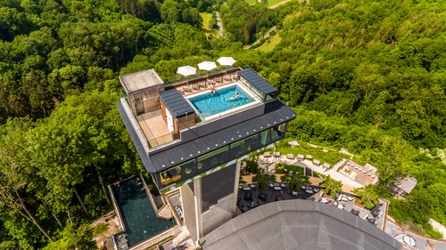 Mawell Resort Tower Pool