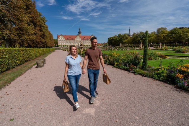 Der Weikersheimer Schlosspark ist groß genug, um einen ruhigen, ungestörten Picknickplatz zu finden.